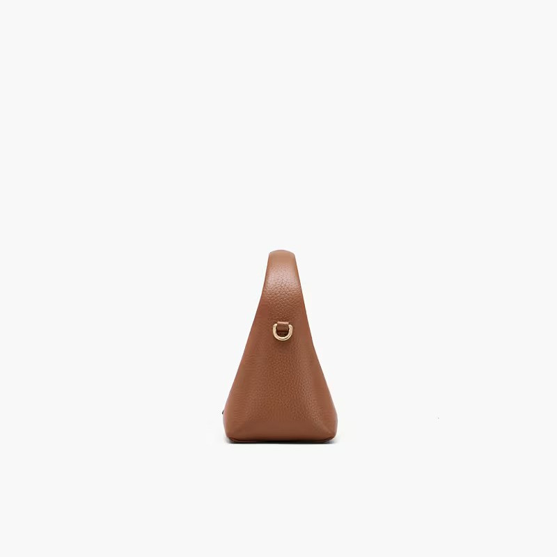 Мікро-сумка крос-боді Marc Jacobs The Sack Bag у кольорі Argan Oil