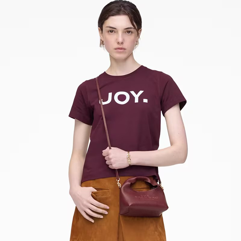 Мікро-сумка крос-боді Marc Jacobs The Sack Bag у кольорі Cherry