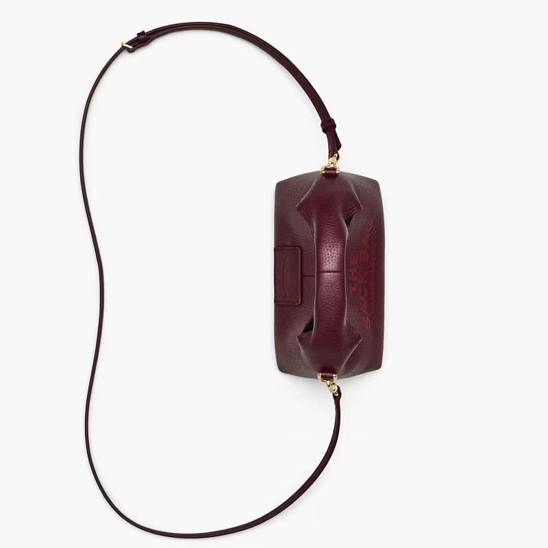 Мікро-сумка крос-боді Marc Jacobs The Sack Bag у кольорі Cherry