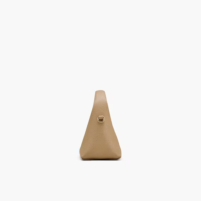 Мікро-сумка крос-боді Marc Jacobs The Sack Bag у кольорі Camel