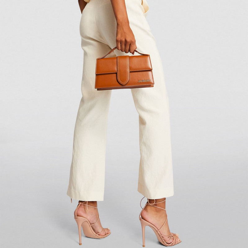 Сумка Jacquemus Le Grand Bambino Light Brown