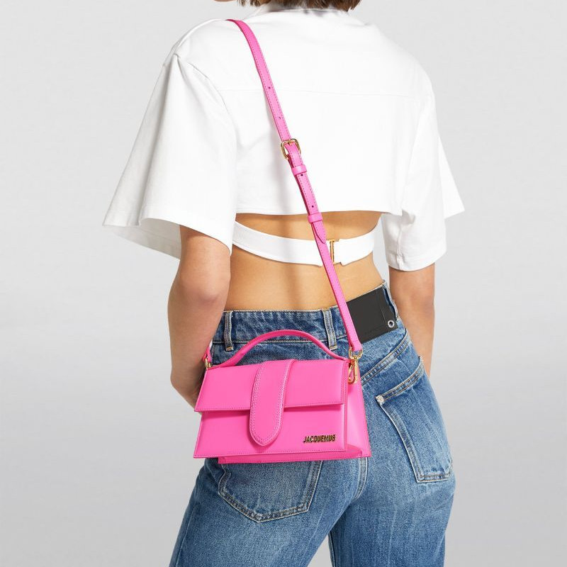 Сумка Jacquemus Le Grand Bambino Neon Pink