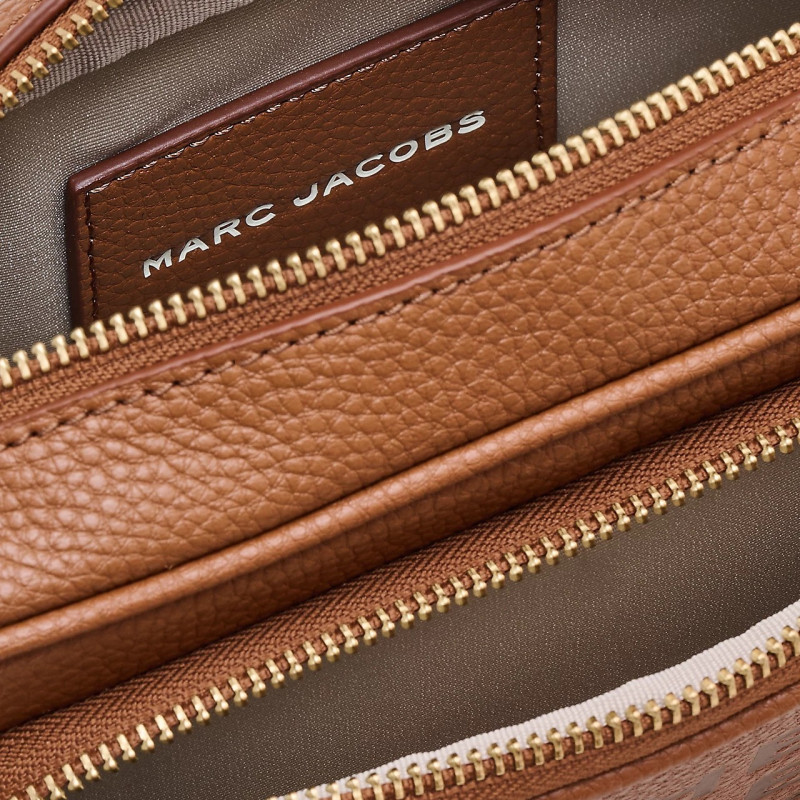 Сумка Marc Jacobs The Crossbody Bag у відтінку Argan Oil — оригінальна шкіряна crossbody