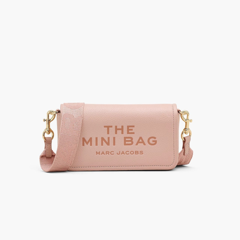 Шкіряна мінісумка Marc Jacobs Rose — елегантний акцент у міському стилі