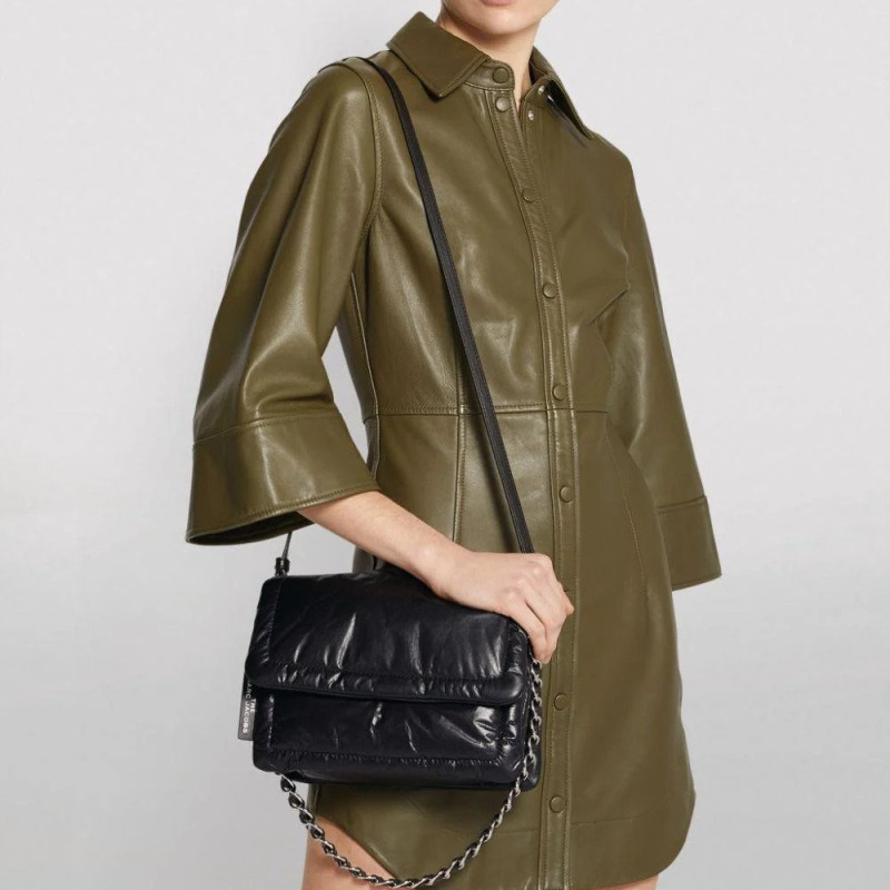 Сумка Marc Jacobs The Pillow Bag Black