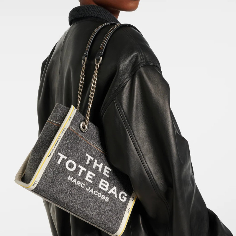 Сумка Marc Jacobs The Denim Black Wash Chain Small Tote Bag