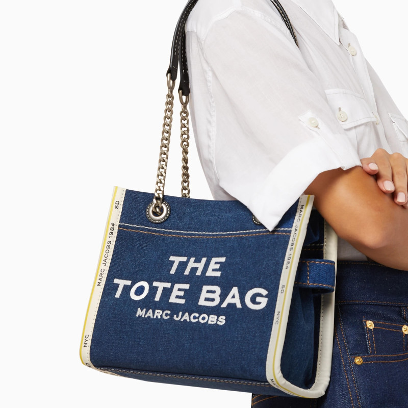 Сумка Marc Jacobs The Denim Dark Wash Chain Small Tote Bag