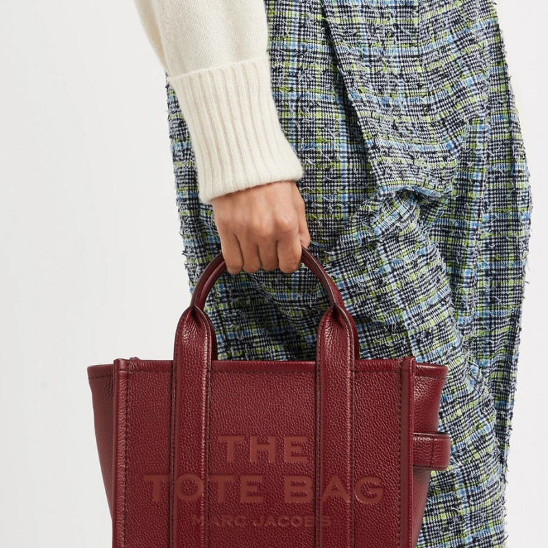 Сумка Marc Jacobs The Leather Small Tote Bag Chianti