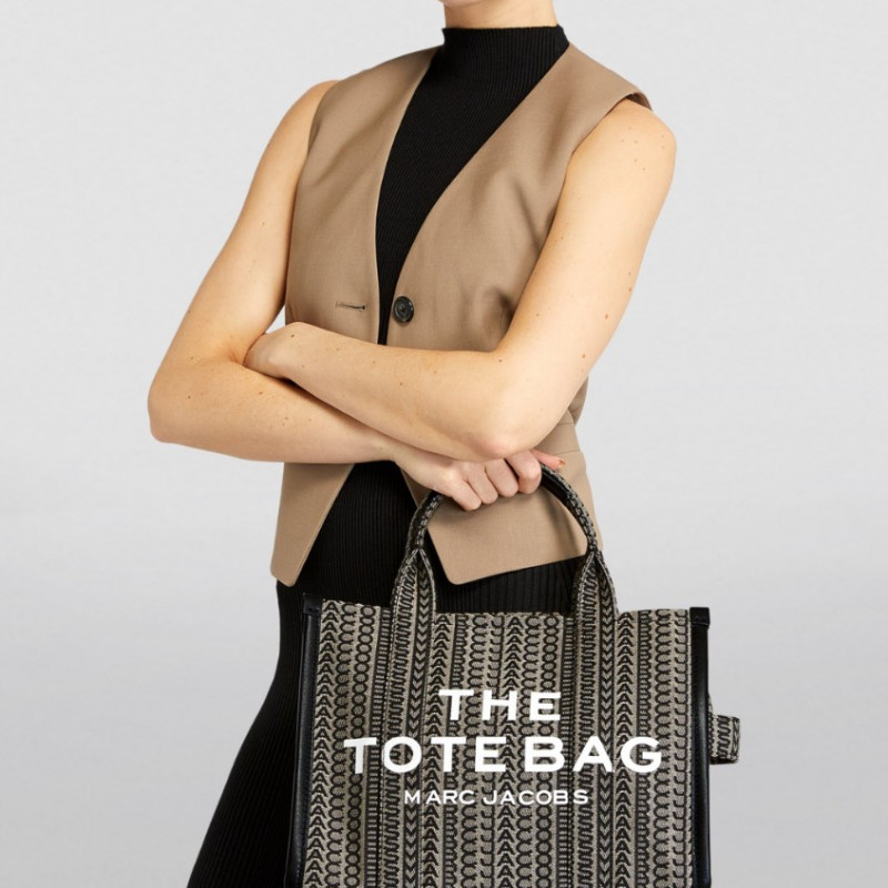 Сумка Marc Jacobs The Monogram Medium Tote Bag