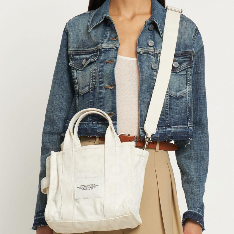 Сумка Marc Jacobs The Outline Monogram Small Tote Bag