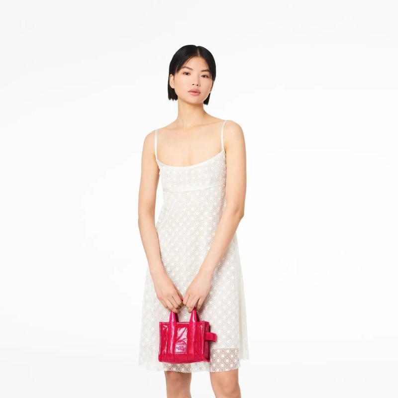 Сумка Marc Jacobs The Shiny Crinkle Mini Tote Bag Magenta