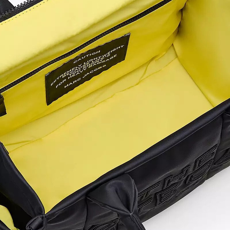 Дута нейлонова сумка Marc Jacobs The Puffy Nylon Tote Bag (Medium)