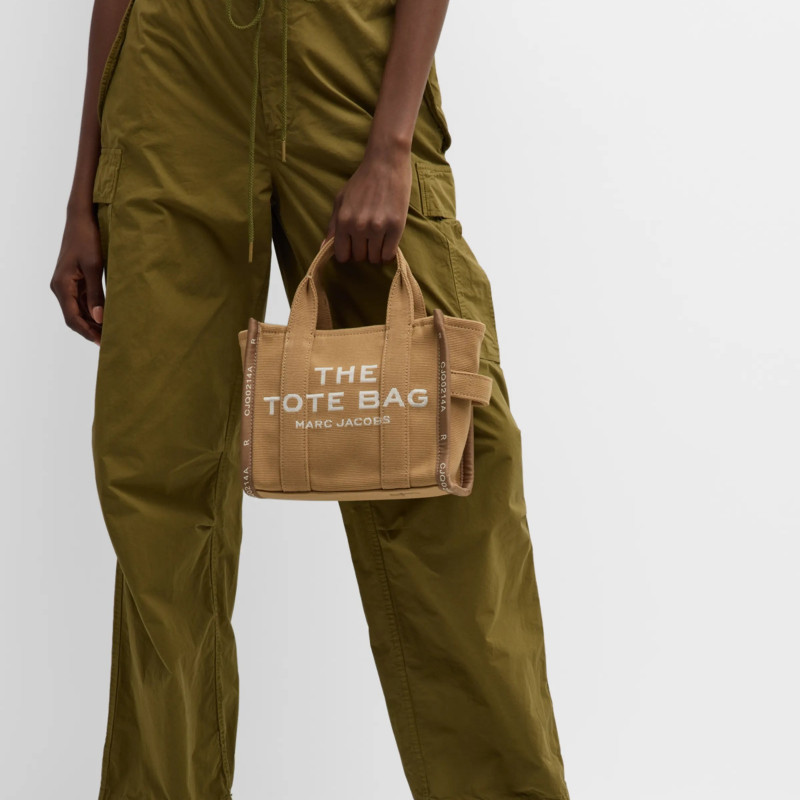 Сумка Marc Jacobs The Jacquard Small Tote Bag Camel