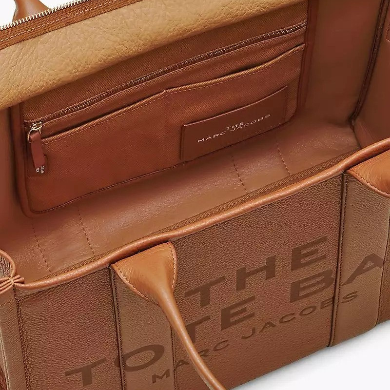 Сумка Marc Jacobs The Leather Large Tote Bag Argan Oil