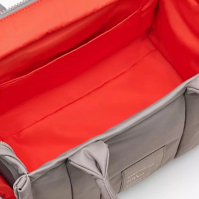 Дута нейлонова сумка Marc Jacobs Medium Tote Bag у відтінку Cement