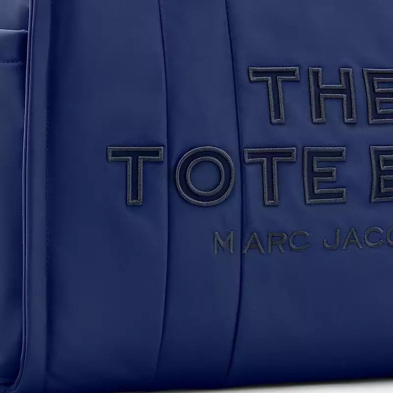Велика дута сумка Marc Jacobs The Puffy Nylon Tote Bag у кольорі Blue Sea